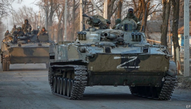 Колони російських танків тепер йдуть з ростова на Донецьк, оминаючи Маріуполь, — Андрющенко