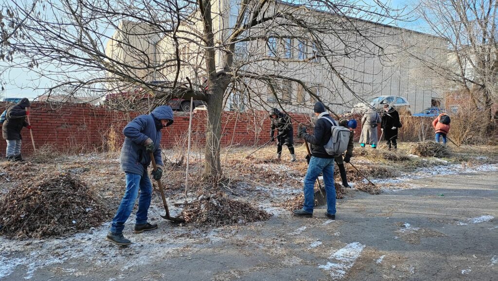 Прибирання Святогірську