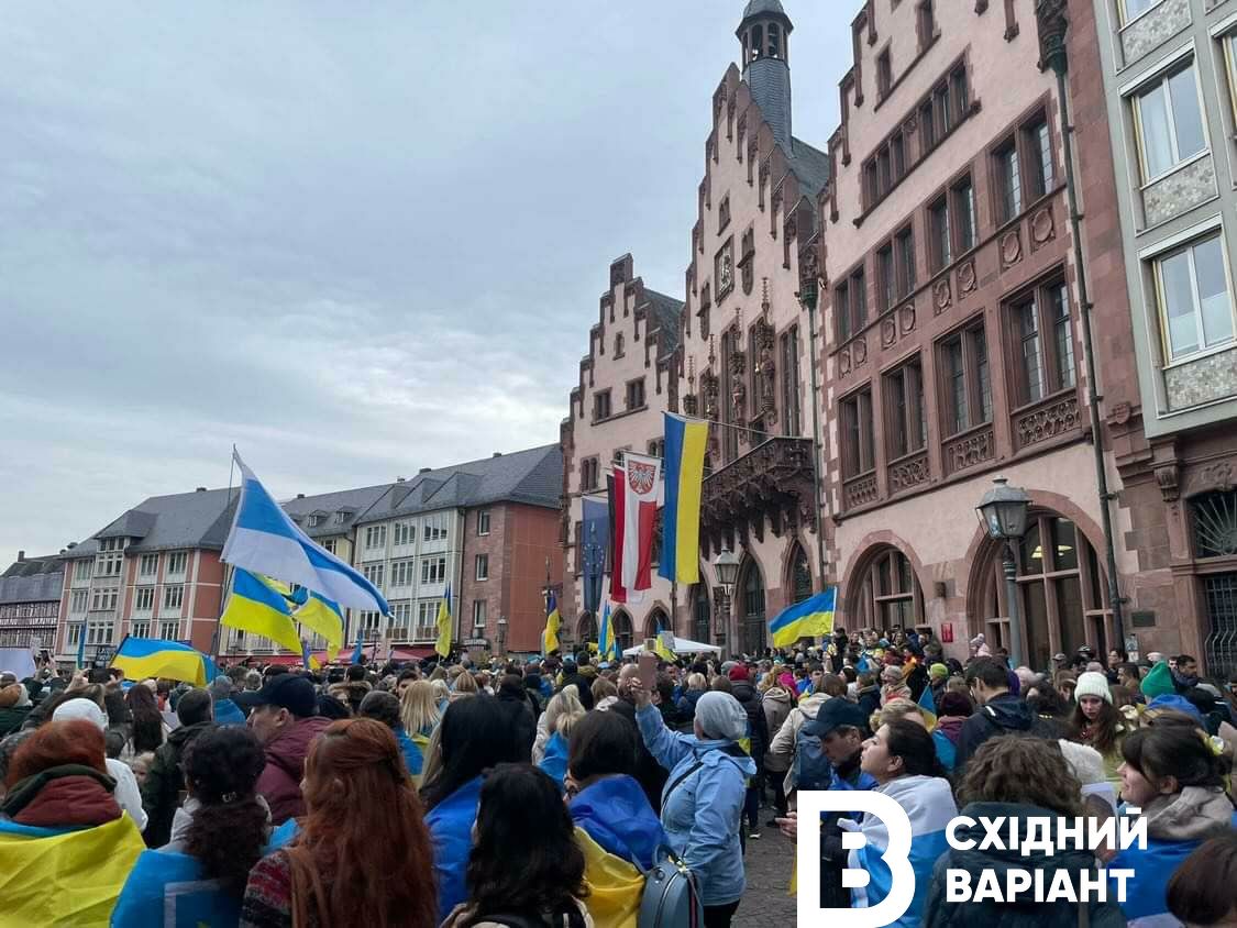 Сєвєродончани взяли участь у Ході Незламності у Німеччині