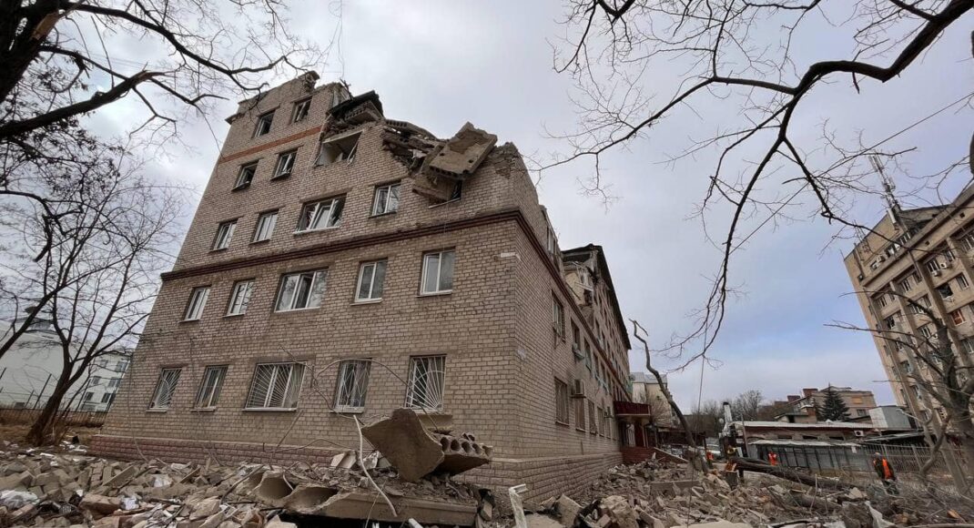 Вночі росіяни вдарили ракетами по центру Краматорська: фото