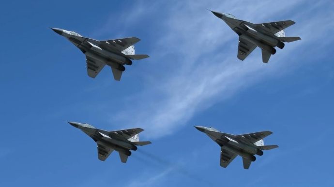 Словакия передала Украине первые четыре истребителя МиГ-29