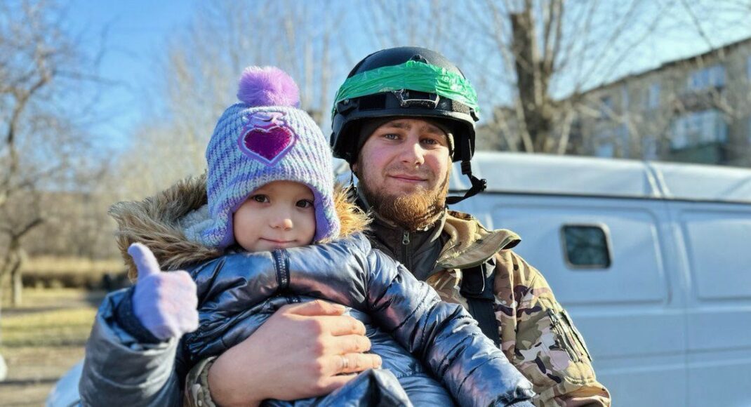 Поліцейські показали евакуацію родини з українського Нью-Йорка