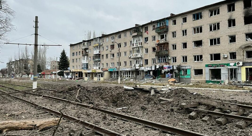 Россияне атакуют центральную часть Авдеевки бомбами, — Барабаш