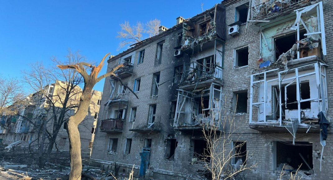 В Донецкой области за сутки уничтожены и повреждены 60 гражданских объектов, из них 37 жилых домов