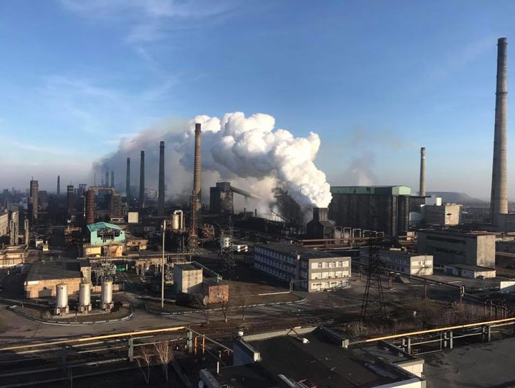 На Авдеевском коксохиме после ракетного удара рф и пожара опасаются ухудшения экоситуации