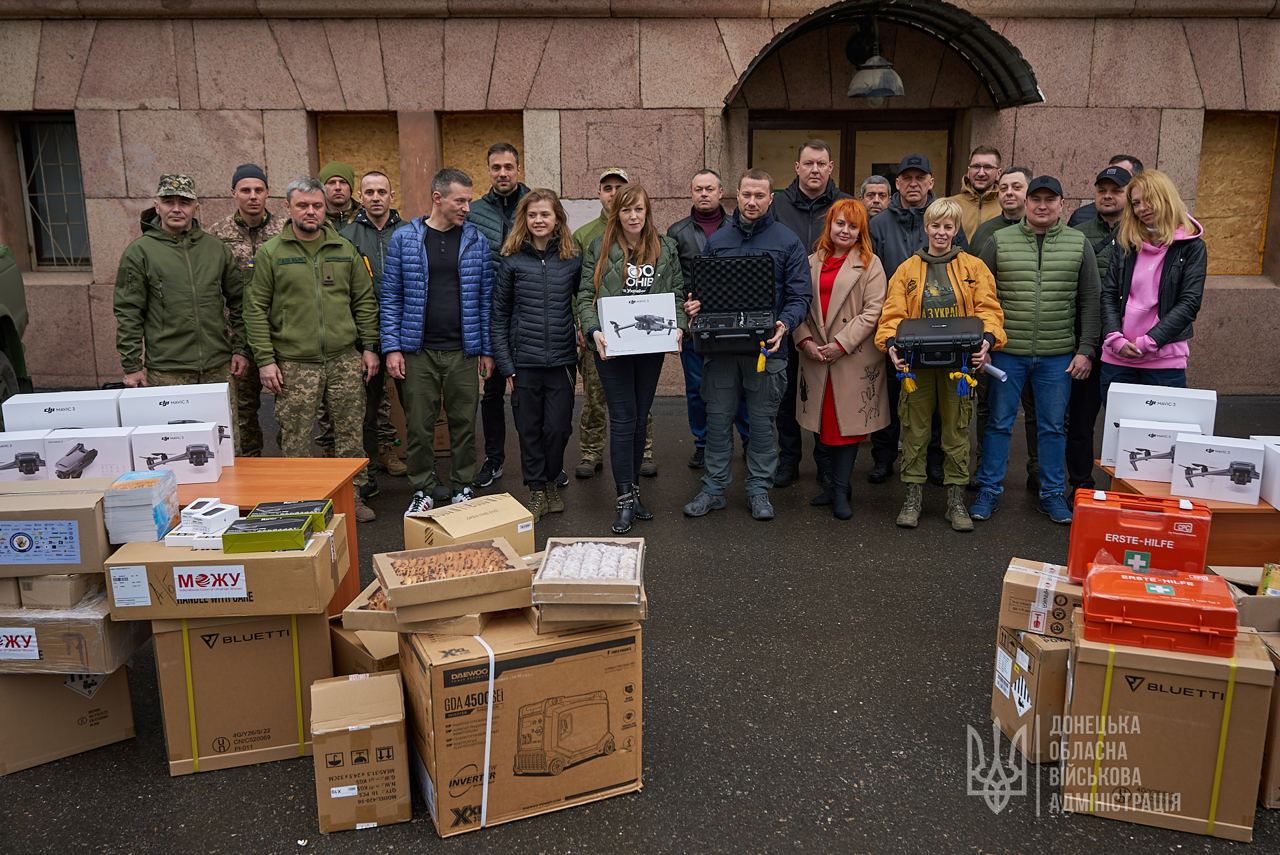 На Донеччині презентували проект 1000 дронів для України