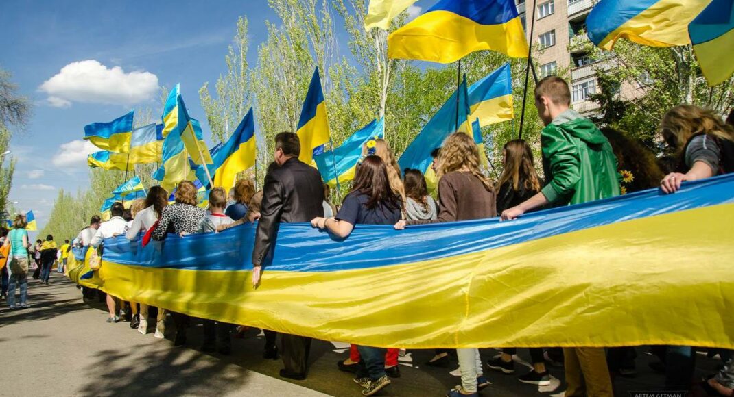 9 років тому краматорці, під прицілами окупантів, вийшли сказати, що їхнє місто - українське: фото