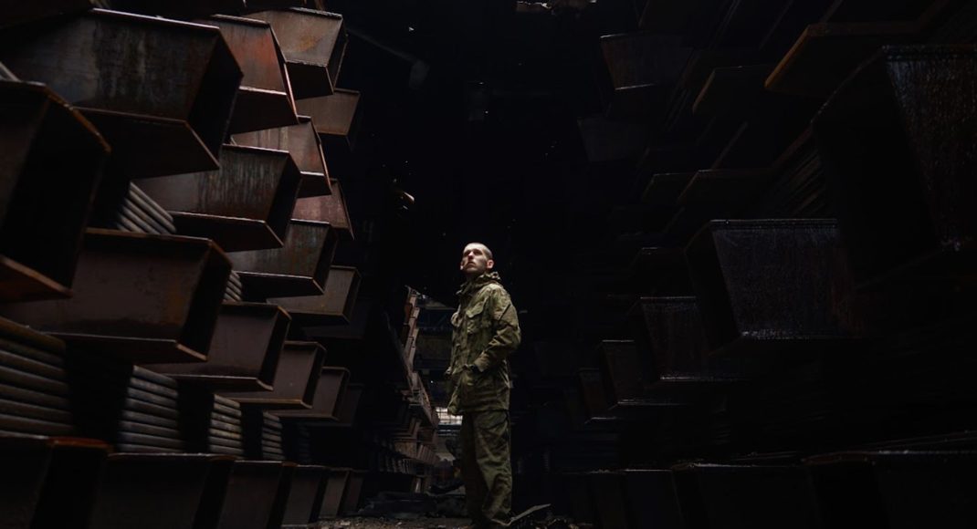 Сьогодні виповнюється рік, відколи останній оборонець Маріуполя вийшов з "Азовсталі" за наказом