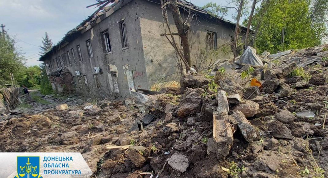 Прокуратура розслідує поранення та загибель людей після обстрілів на Донеччині