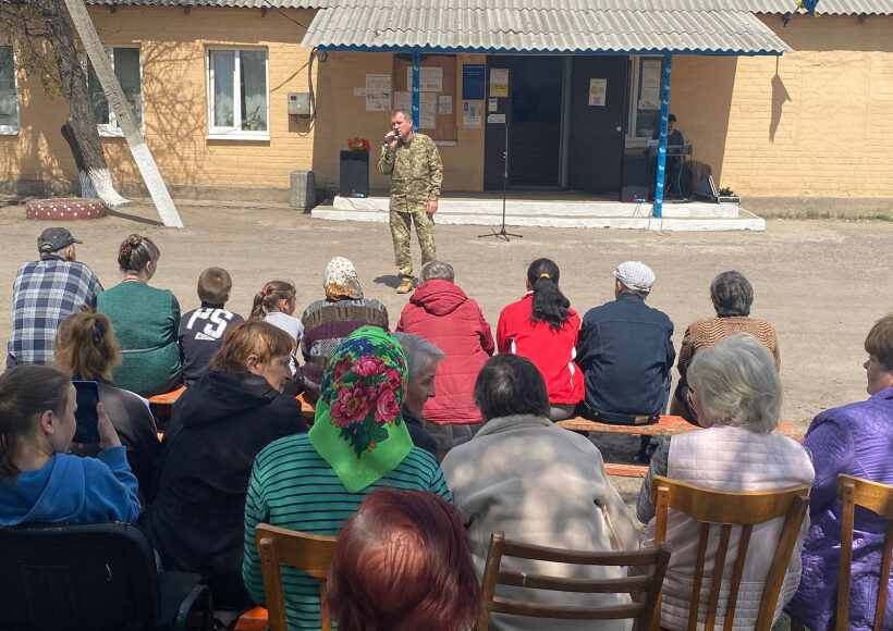 На Донеччині за участі відомих артистів розпочався проєкт "Культурний десант"