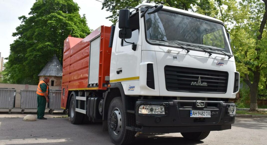 У Краматорську будуть дезінфікувати контейнери для сміття