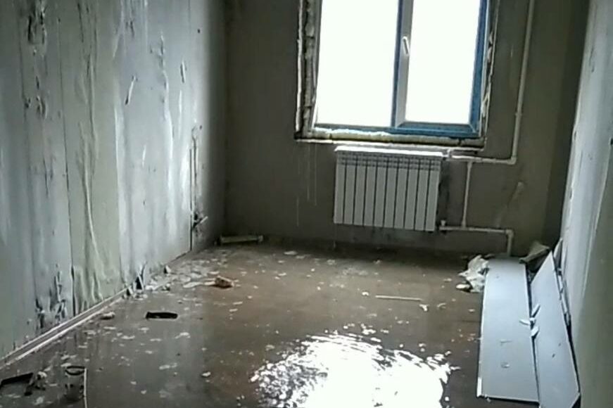 В оккупированном Мариуполе дожди затапливают квартиры, оккупанты не реагируют, — горсовет