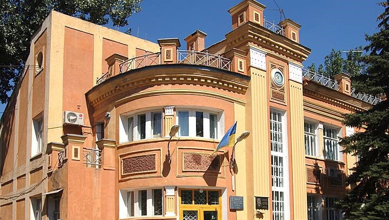 Россияне разрушили фенольный завод в Нью-Йорке Донецкой области