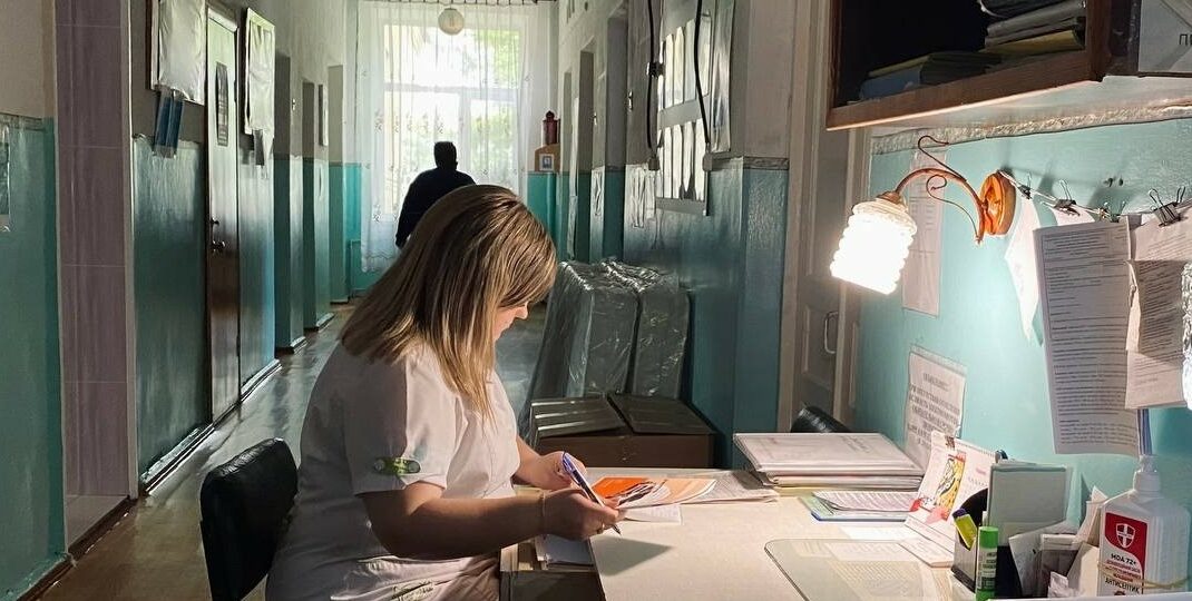 Медики Покровской больницы рассказали о состоянии пострадавших в результате обстрела