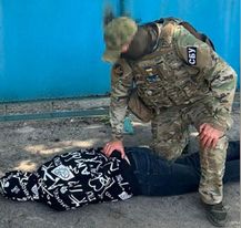 Информировал о Силах обороны и оказывал сопротивление ВСУ во время боев: в Лимане задержан пособник врага