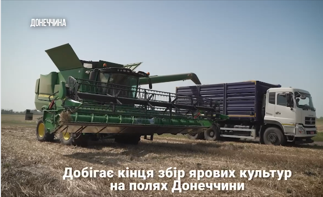 Фермеры Донетчины рассказали, как проходит сбор урожая под обстрелами: поля "усеяны" вражескими снарядами