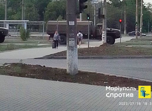 Загарбники влаштовують склади з бойовими комплектами озброєння у Центральному районі Маріуполя, - Андрющенко