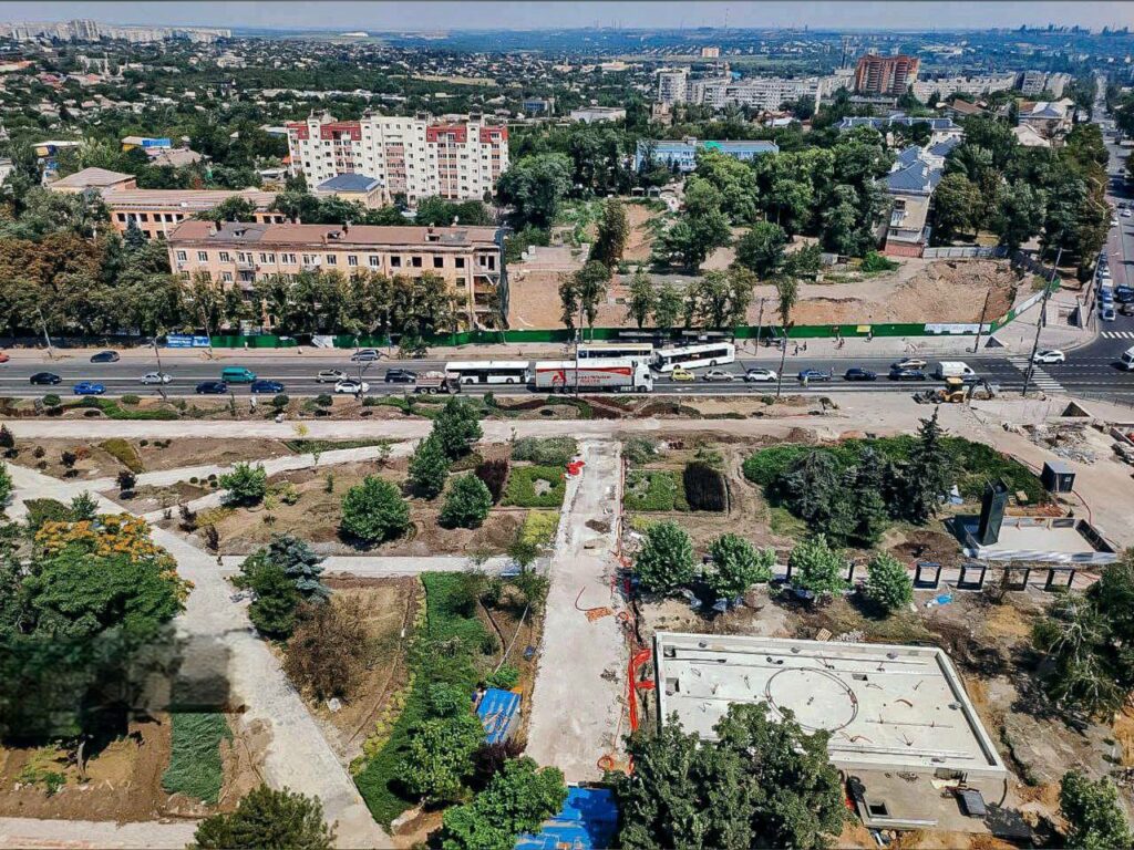 Міськрада показала Маріуполь в окупації з висоти пташиного польоту