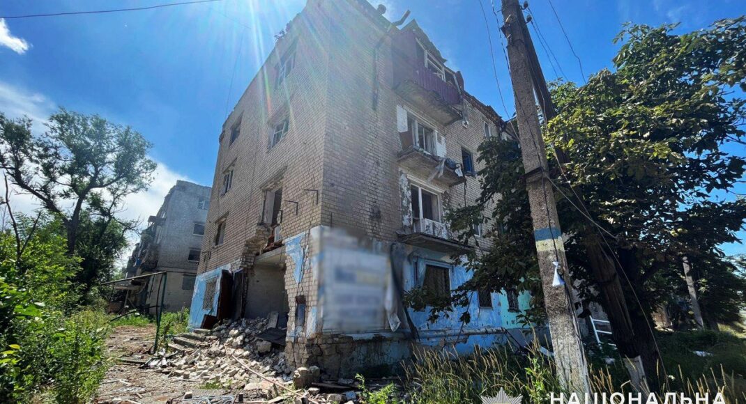 В Донецкой области по Великой Новоселке россияне нанесли удары авиабомбой "ФАБ", — полиция