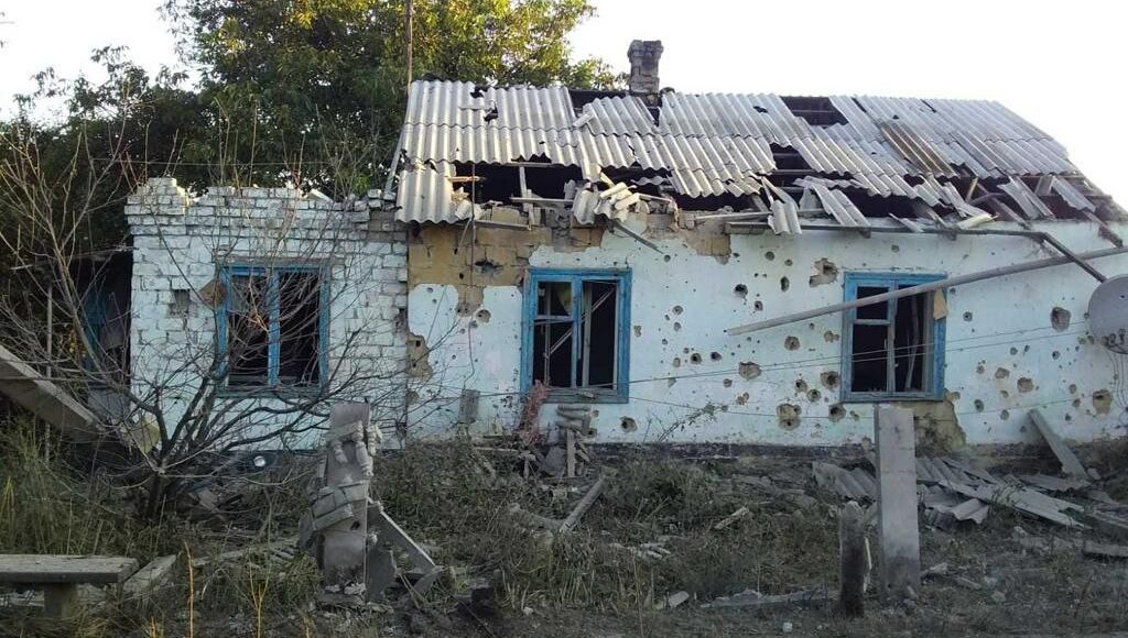 Авдеевка подверглась вражескому танковому обстрелу — есть попадания на четырех улицах, — Кириленко