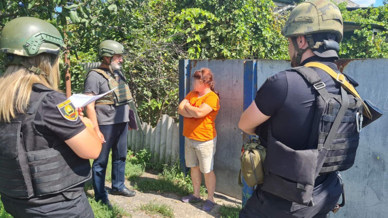 У Лиманській громаді поліція проводить примусову евакуацію родин з дітьми