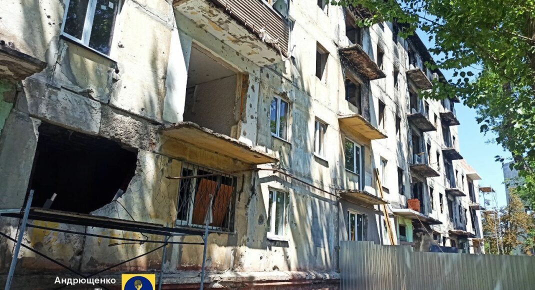Загарбники вирішили знести будинок на Будівельників, 101 у окупованому Маріуполі