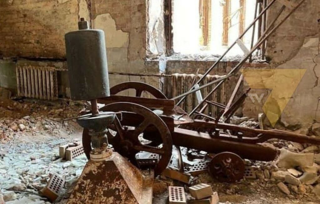 Окупанти знищили будівлю Маріупольського краєзнавчого музею