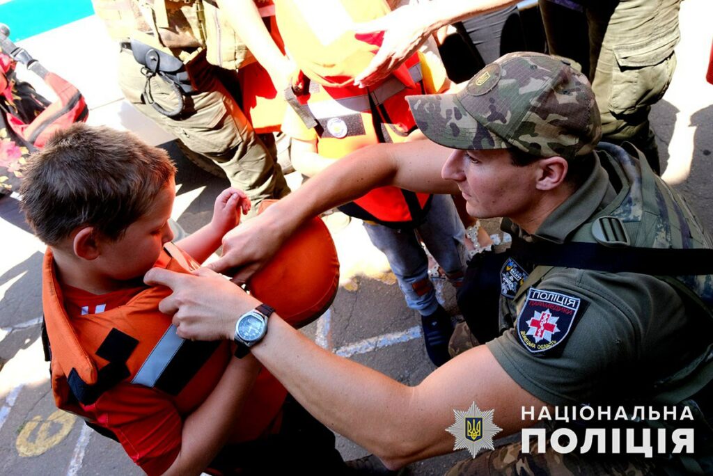 З Торецька "Білий янгол" евакуював ще чотирьох дітей: фото, відео