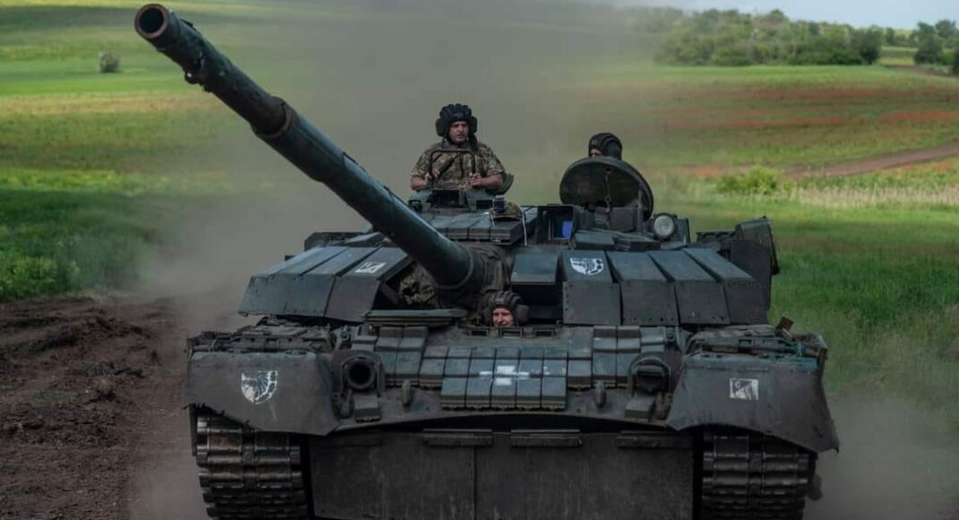ВСУ отбили атаки россиян под Авдеевкой, несмотря на плотные обстрелы, — Генштаб