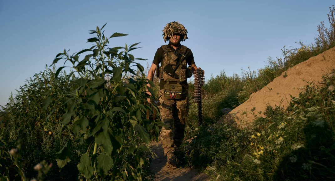 На Бахмутському напрямку армія рф за добу 571 раз обстріляла позиції українських військових, — ЗСУ