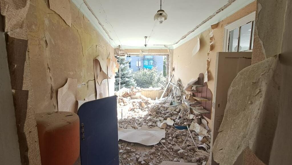 Центр Часового Яра в Донецкой области оказался под огнем российской артиллерии (фото)