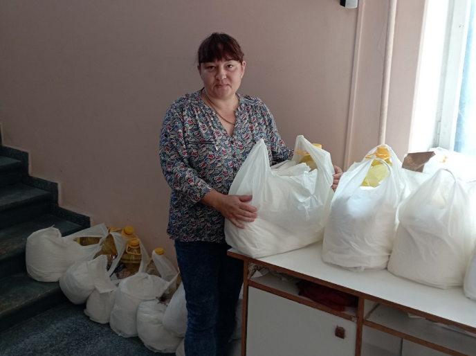Переселенцы с Луганщины получили наборы помощи от ООН в Кропивницком