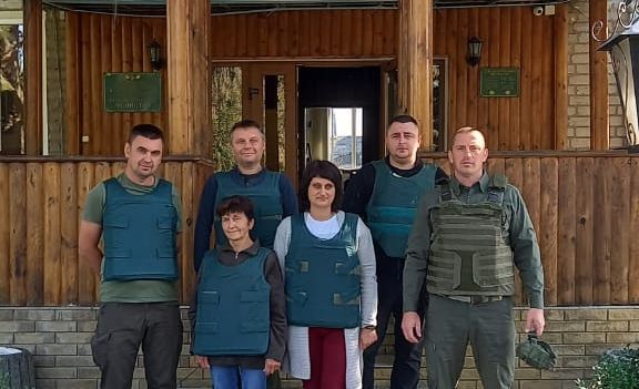 Лісівники Лиманщини отримали бронежилети від польських колег