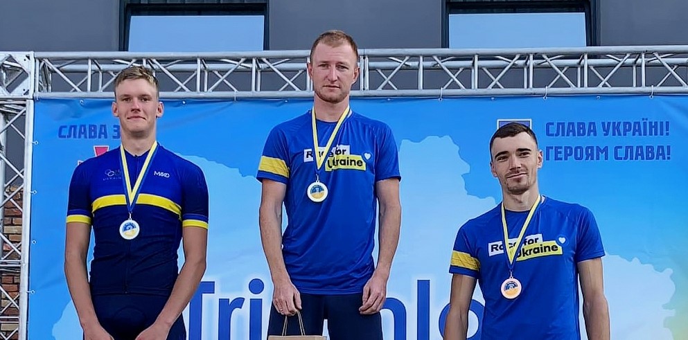 Славянские триатлеты стали победителями чемпионата Украины