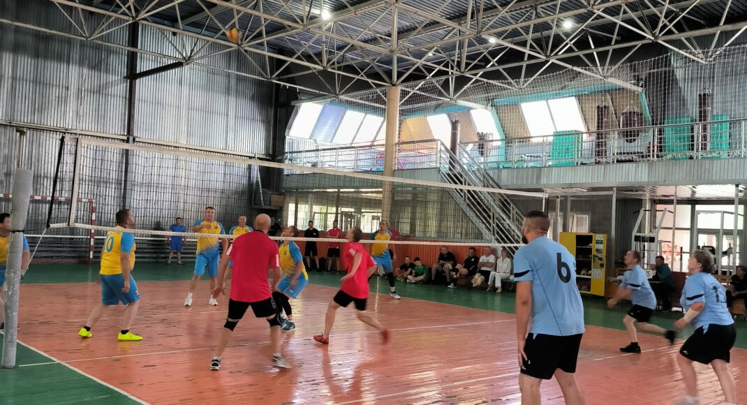 Железнодорожники Донетчины соревновались на волейбольном турнире