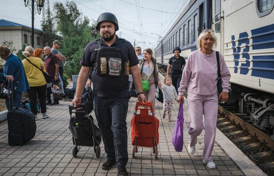 Из Донецкой области эвакуировали еще 22 ребенка
