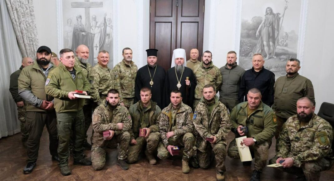 Керівники поліції Донеччини отримали нагороди від ПЦУ: фото