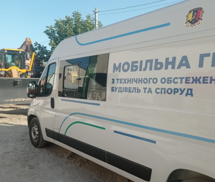 ПРООН допомогла Луганщині придбати автомобіль для спостережень за станом навколишнього природного середовища