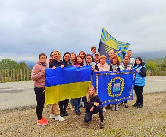 На найвищій точці України - Говерлі маріупольці записали відеопривітання для наших героїв