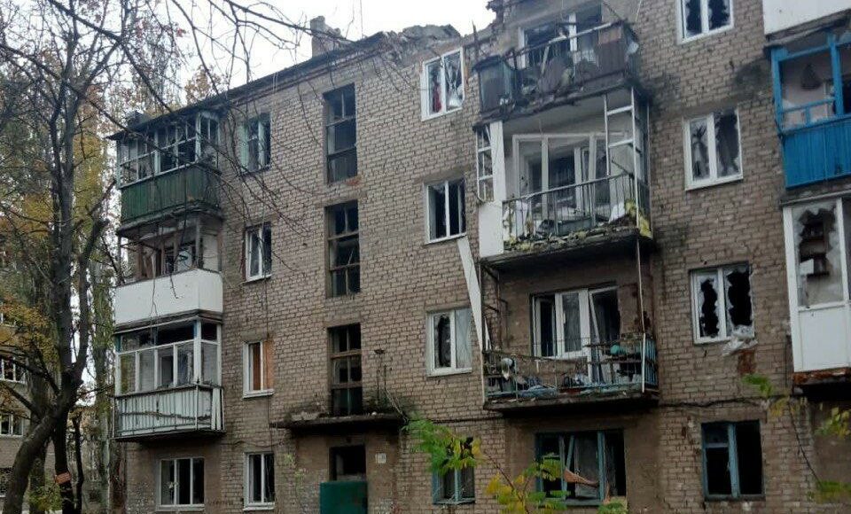 По Авдеевке армия рф ударила ракетой, артиллерией и танками, — полиция
