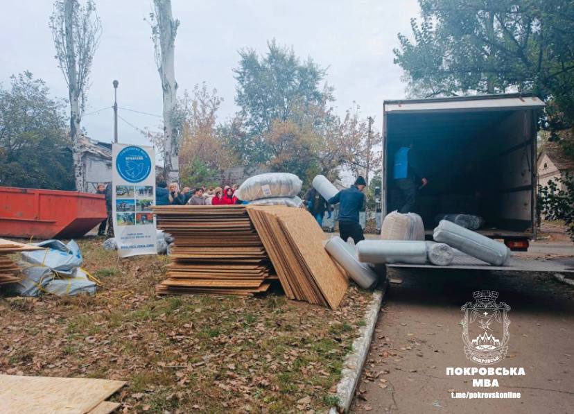 Постраждалим від російського удару в Покровську допомагають гуманітарні організації