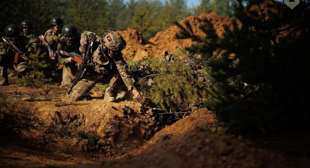 Сорок п'ять зіткнень з армією рф: у Генштабі поінформували про поточну ситуацію на фронті
