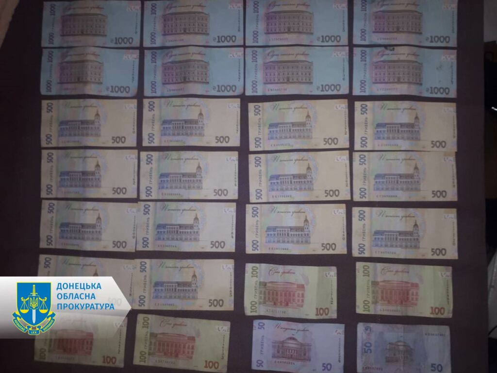 На Донеччині правоохоронці викрили бордель із "касою" 150 тисяч гривень (фото)