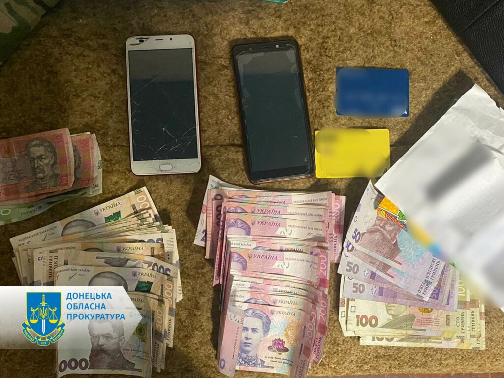 На Донеччині правоохоронці викрили бордель із "касою" 150 тисяч гривень (фото)