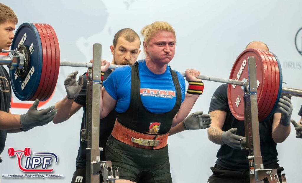 Спортсмени з Краматорська взяли "золото" на чемпіонаті світу з пауерліфтингу