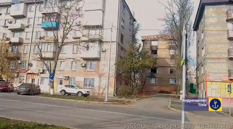 Разрушенные дома и отсутствие жизни: горсовет показал Приморский район оккупированного Мариуполя (видео)