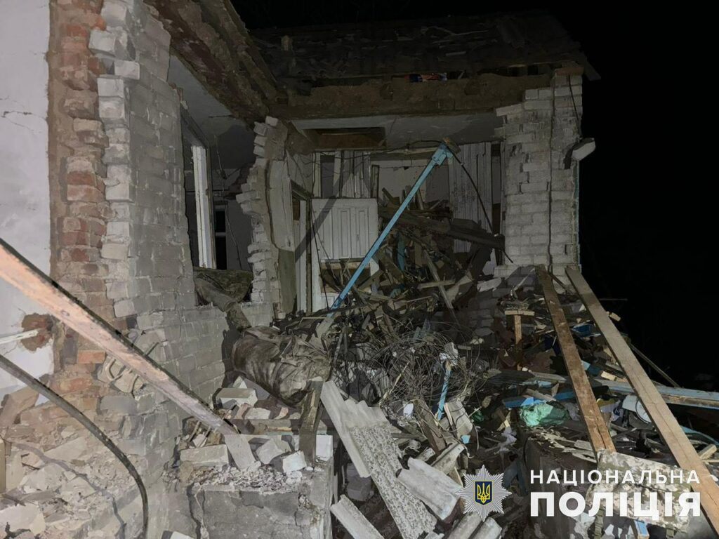 Обстріли Донеччини: протягом доби російські війська гатили з авіації, РСЗВ "Ураган" та артилерії
