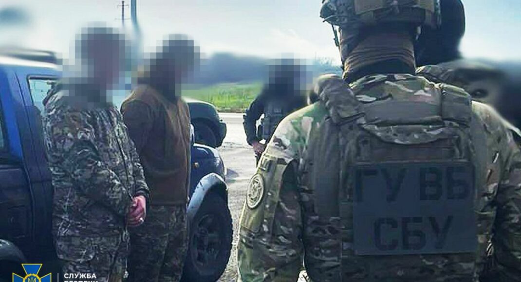 СБУ задержала в Донецкой области двух военных, которые хотели сбыть криминалитету российское оружие