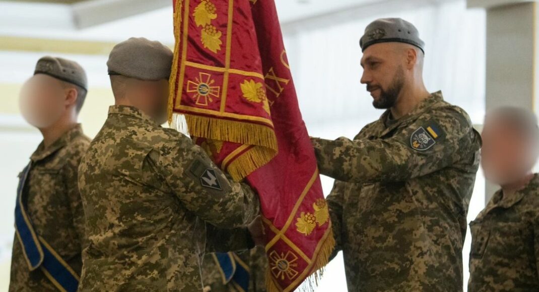 Министр обороны представил личному составу нового командующего ССО