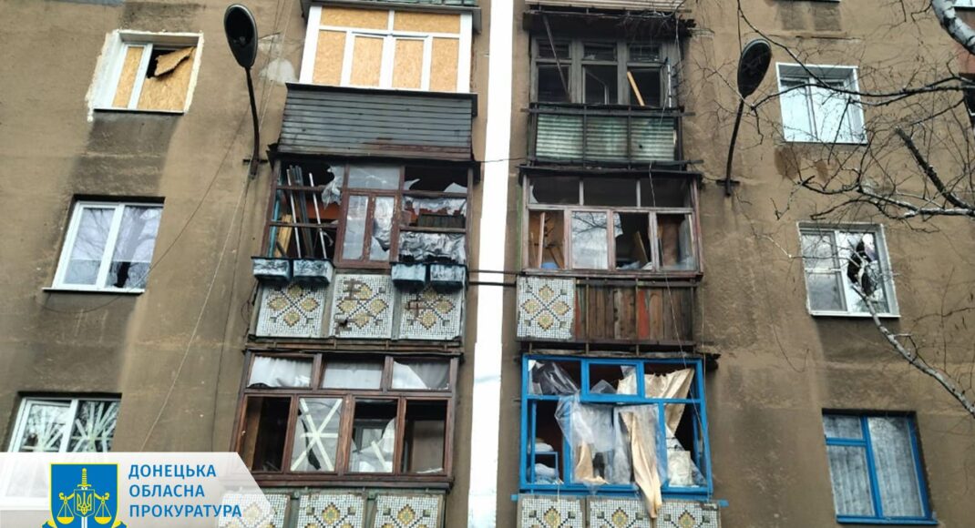 Російські війська обстріляли Торецьк та Часів Яр, є поранений та загиблий
